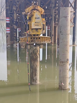 Ελκτρικό Vibro διπλό σφιγκτήρα 45kw Excavator Mounted Vibro Hammer